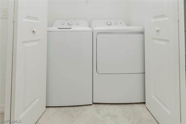 Building Photo - 6082 National Blvd