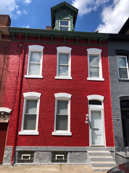 Primary Photo - 66 S 22nd St