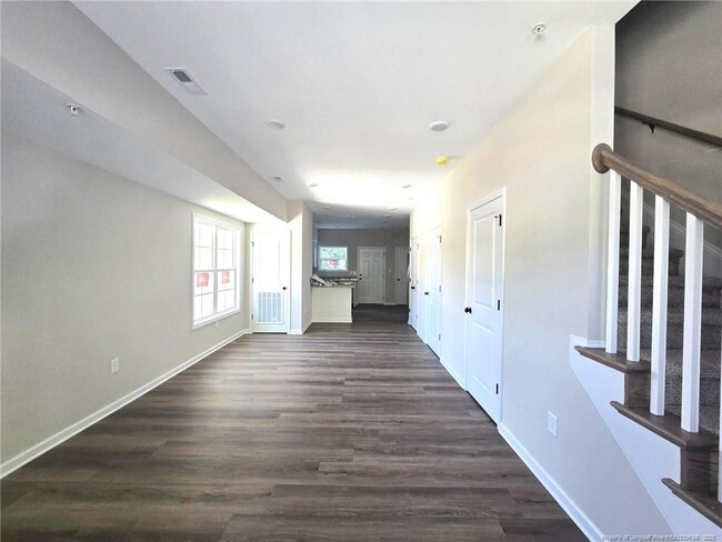 Building Photo - 1511 Fort Bragg Rd