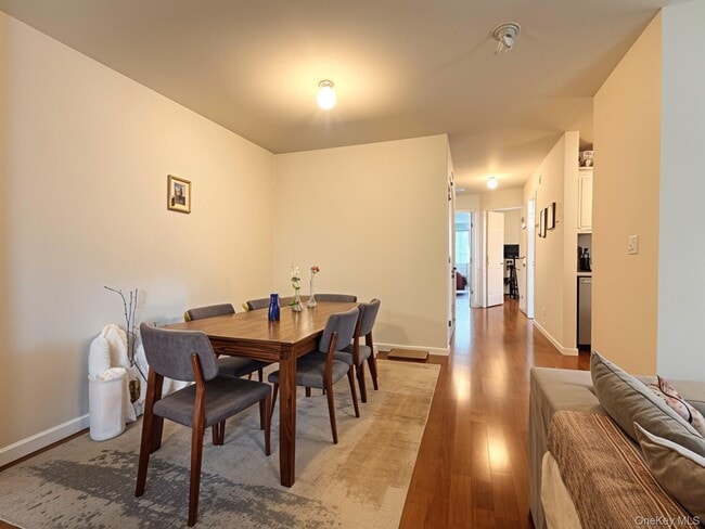 Building Photo - 77 Leeward Ct