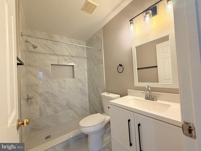 Building Photo - 4805 Cowslip Ct