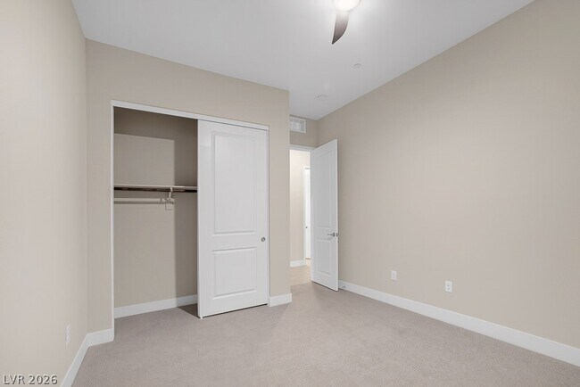 Building Photo - 369 Portus Delphini Ct