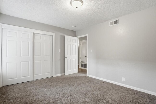 Building Photo - 2491-2491 American River Dr