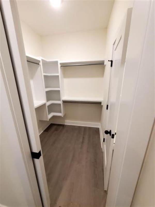 Building Photo - BEAUTIFULHOMES...