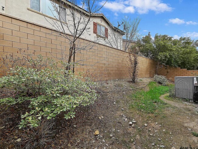 Building Photo - 15634 Clove Pl