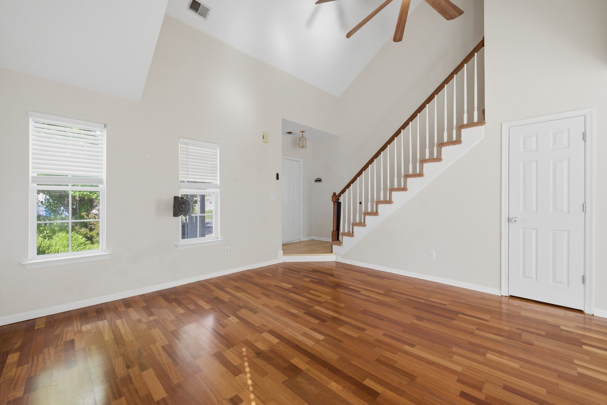 Building Photo - 306 Gauntlet Way