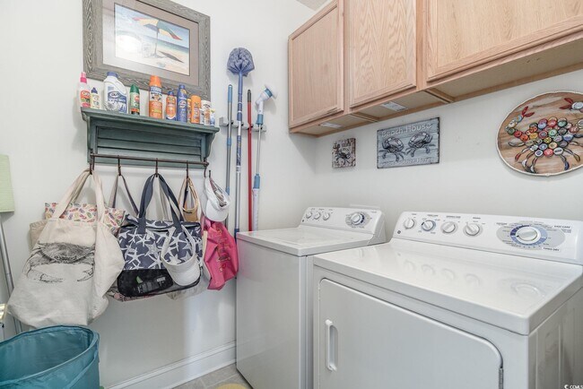 Building Photo - 5056 Glenbrook Dr