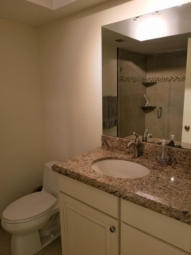 Building Photo - 326 Brackenwood Cir