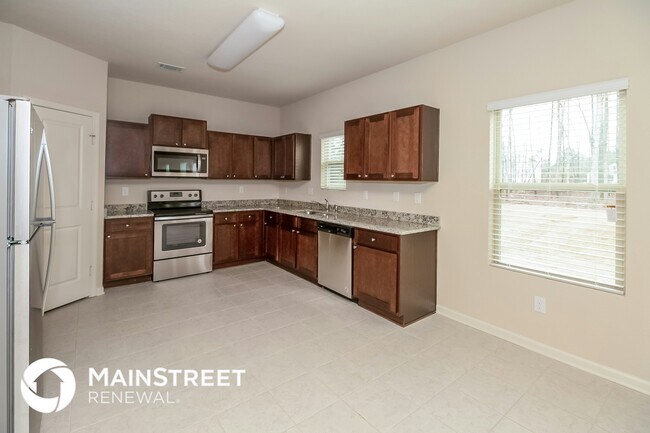 Building Photo - 75 Michelle Wy