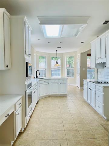 Building Photo - 7213 Fair Valley Way