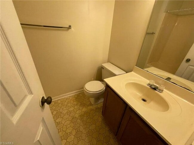 Building Photo - COMING SOON!! 2 BED 2 BATH CONDO!