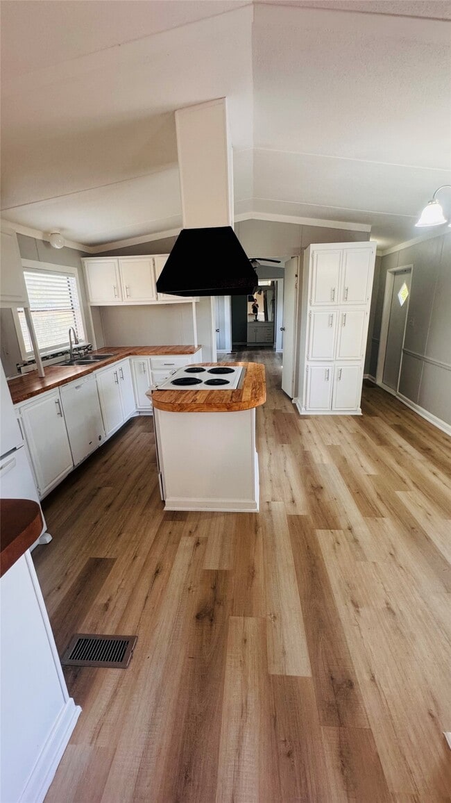 Building Photo - 22718 Stockdick School Rd