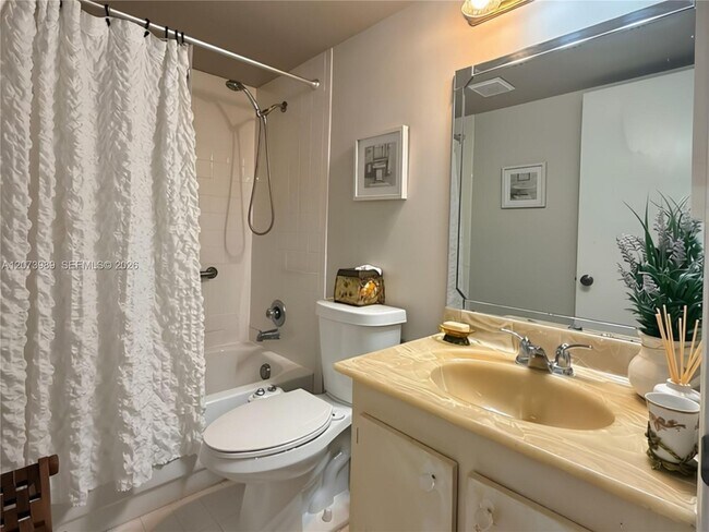 Building Photo - 551 SW 135th Ave