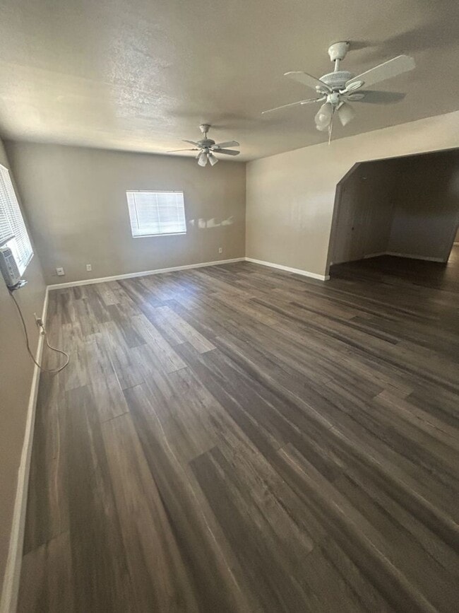 Building Photo - Cozy Apartment in Arvin Awaits Your Arriva...
