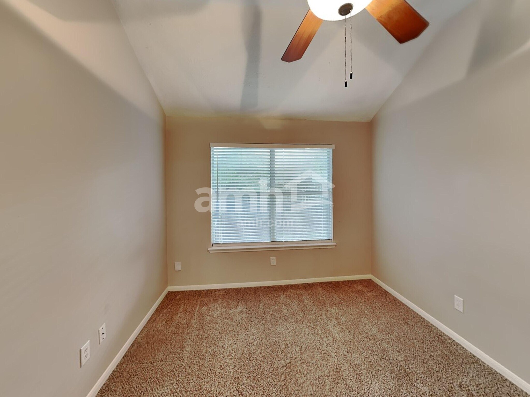 Building Photo - 7010 Grant Dr
