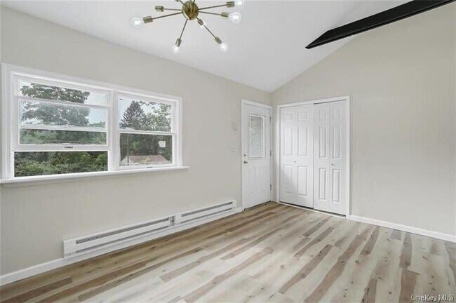 Building Photo - 246 Orchard Dr
