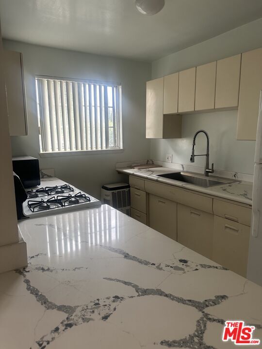 Building Photo - 1001 Hammond St