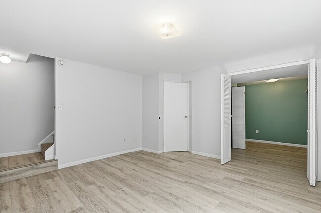 Building Photo - $1,840.95, 3-bed, 1.5-bath, located in Colorado Springs with a large backyard.