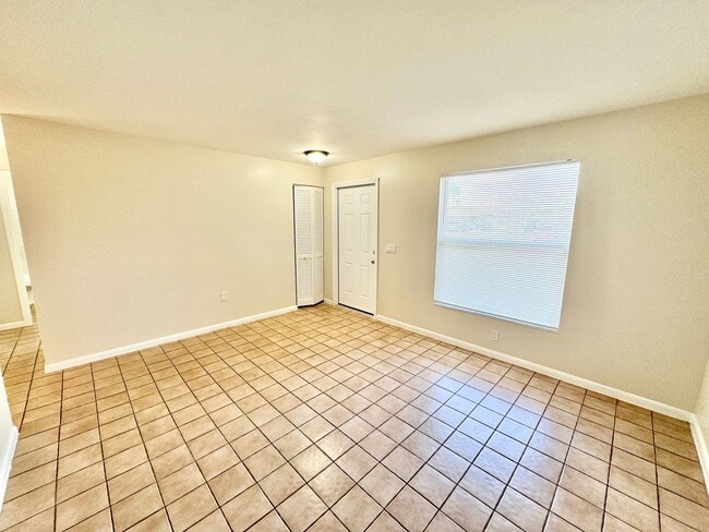 Building Photo - PIKUS (5356 24th Ave SW)