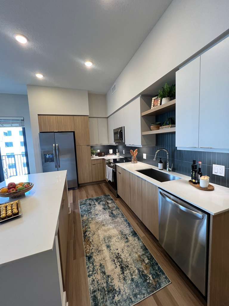 Building Photo - 2910 SW 69th Ave