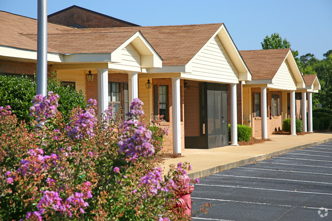 Building Photo - Summer Lane Apartments