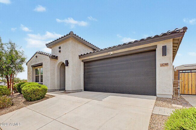 Building Photo - 42385 W Rojo Ct