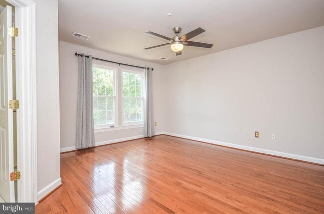 Building Photo - 13776 Lambertina Pl