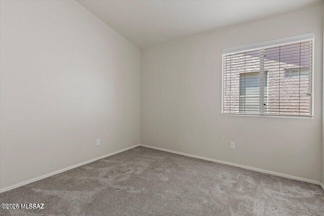 Building Photo - 8142 N Millwheel Pl