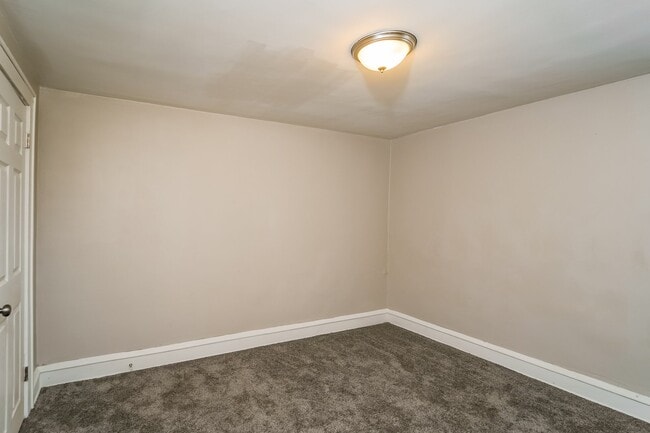 Building Photo - 3270#B North 36th Street, 53216; #1612761 ...