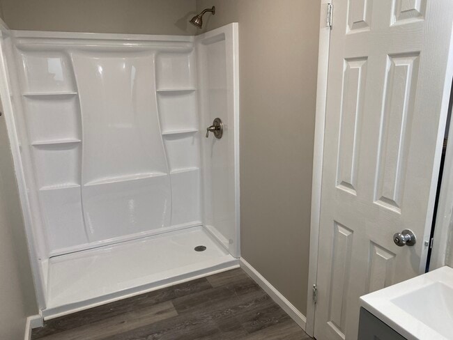 Building Photo - 313 S Main St