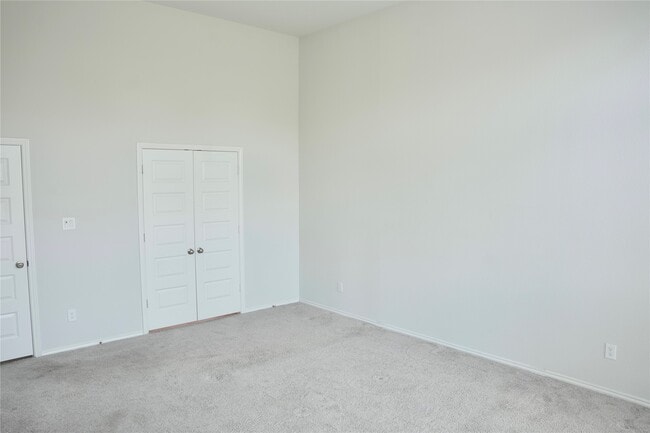Building Photo - 24727 Tanoureen Dr