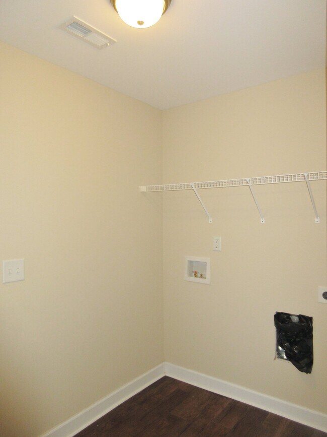 Building Photo - Nice 3 Bedroom Home in Richlands