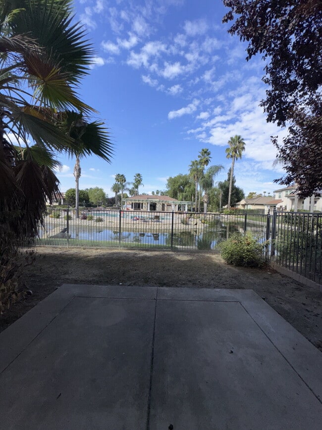 Primary Photo - FIRST MONTH FREE RENT Luxurious 4-Bed, 4-B...