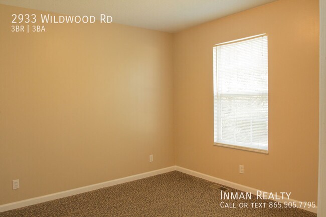 Building Photo - 2933 Wildwood Rd