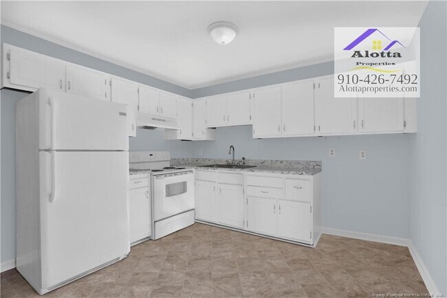 Building Photo - 6561 Stillwater Dr