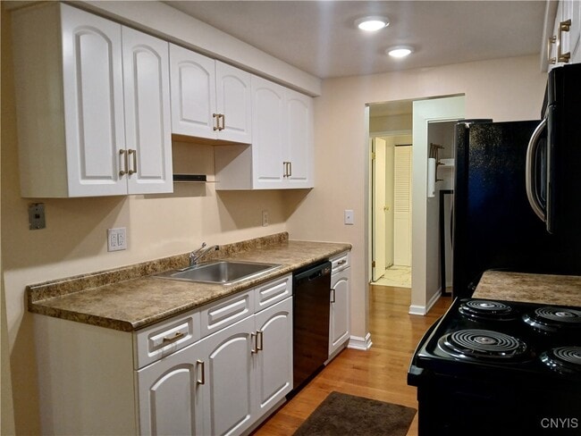 Building Photo - 494 Idlewood Blvd