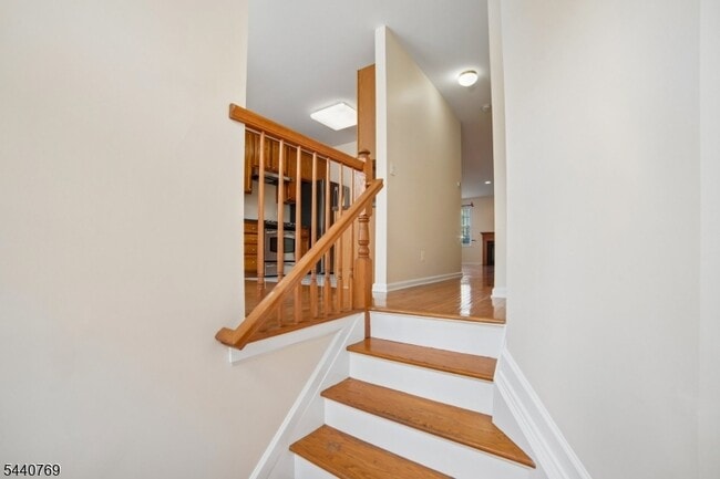 Building Photo - 533 Coventry Dr