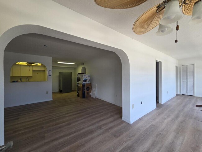 Building Photo - 4812 Jasper Dr