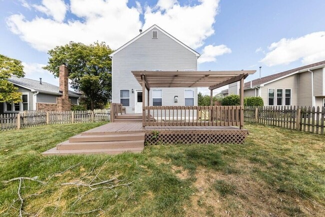 Building Photo - 2439 Sutter Pkwy