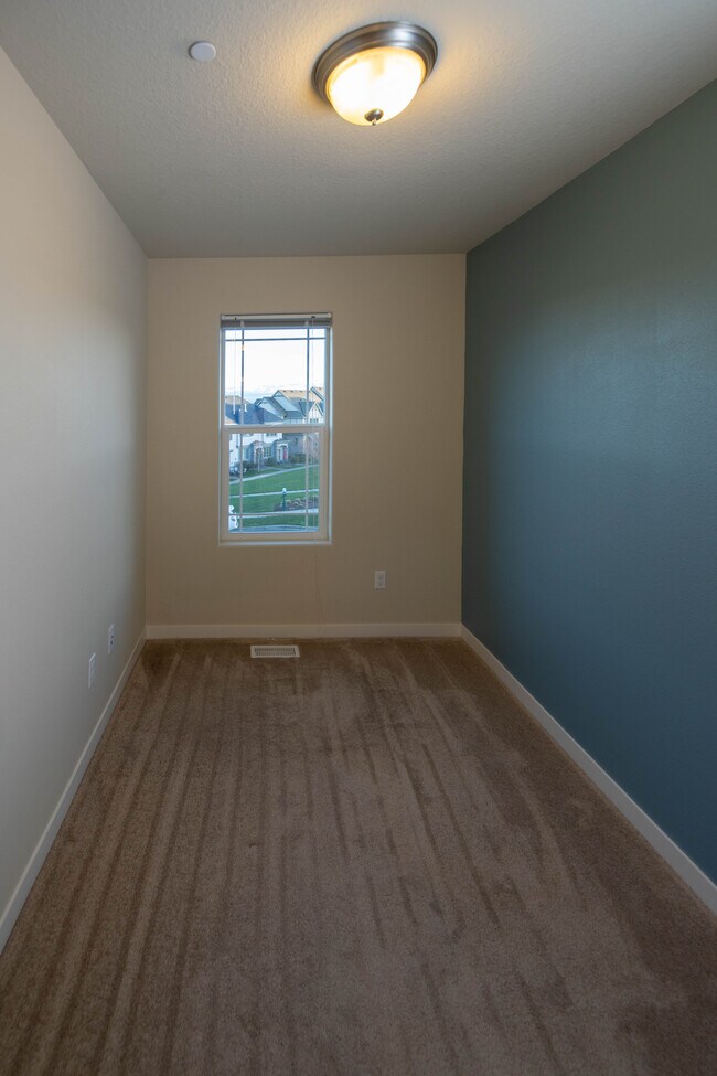 Building Photo - 28613 SW Villebois Dr N