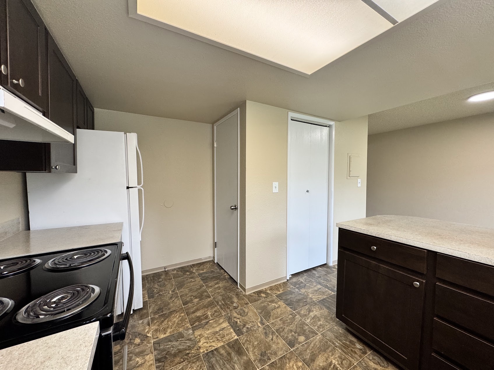 Building Photo - 5026 S 58th St