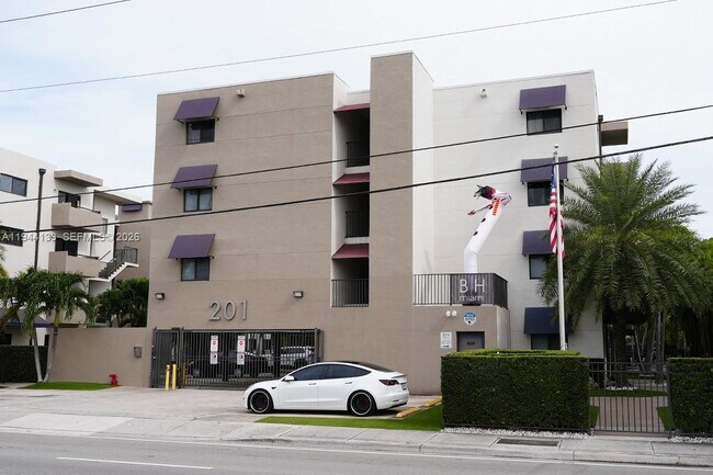 Building Photo - 201 NW 72nd Ave