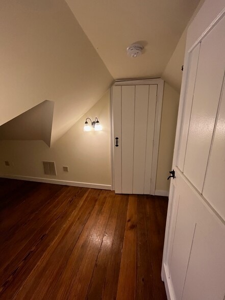 Building Photo - 316 Princess Anne St