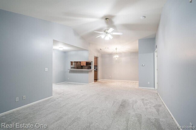 Building Photo - 44770 Marigold Dr