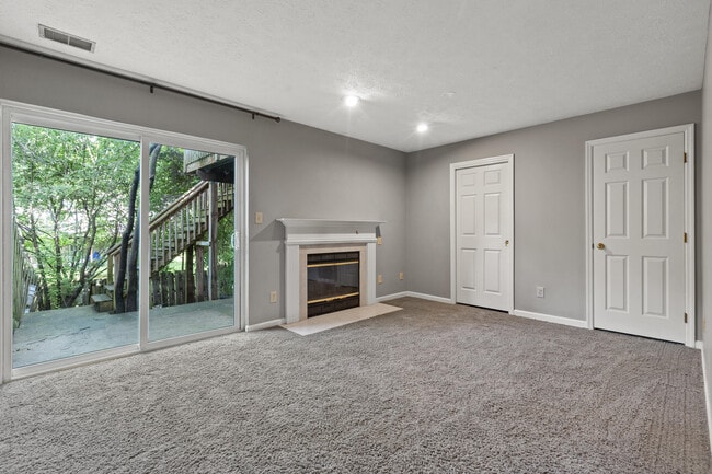 Building Photo - 403 Windfield Pl