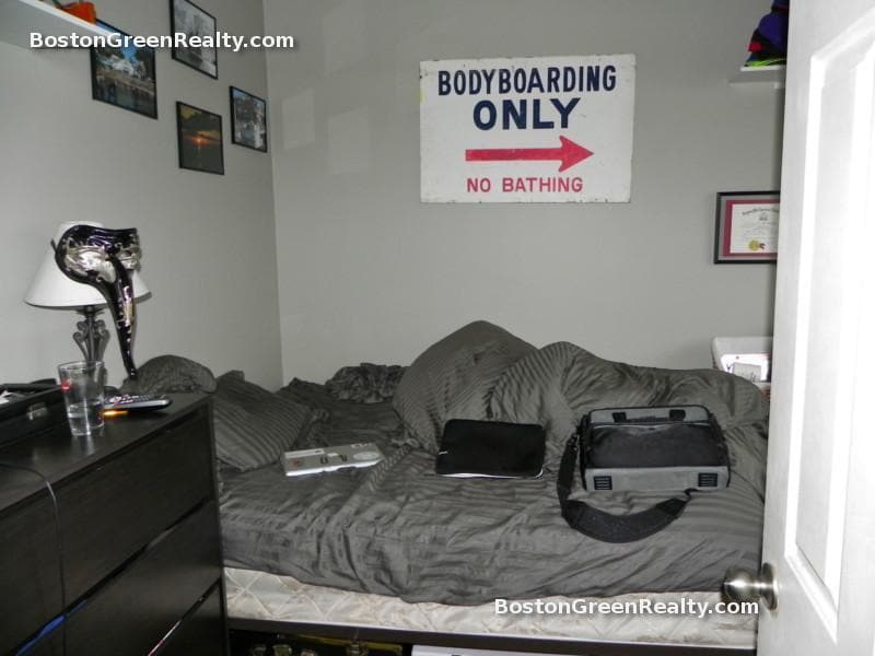 Building Photo - 1458 Tremont St