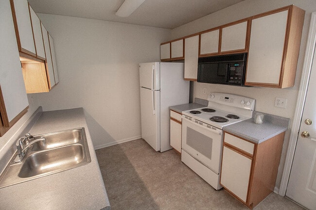 Building Photo - 5200 Tessa Way