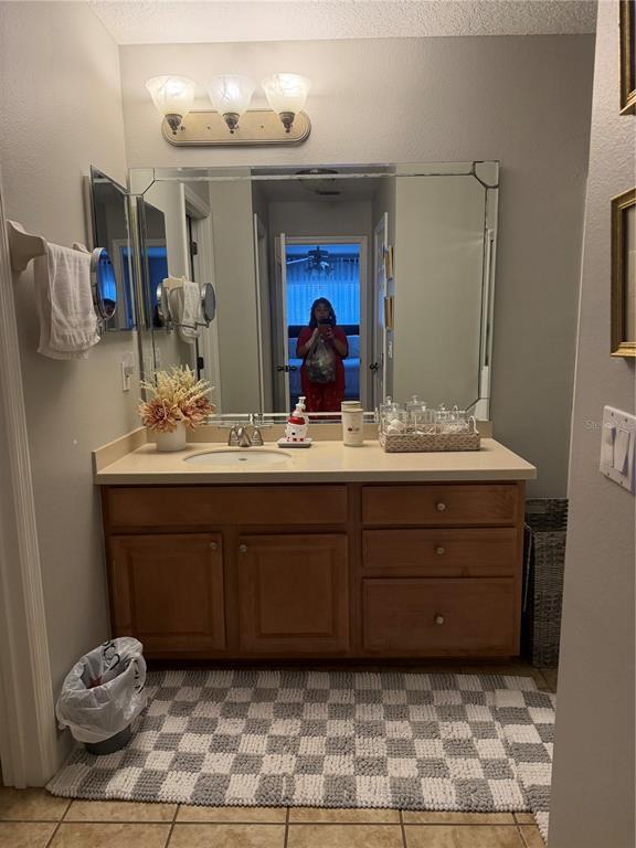 Building Photo - 1951 Sunset Palm Dr