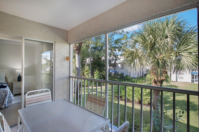 Building Photo - 887 Gulf Pavillion Dr