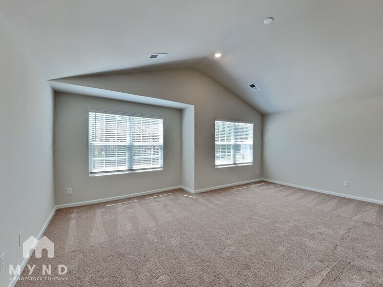 Building Photo - 240 Ivy Bank Dr